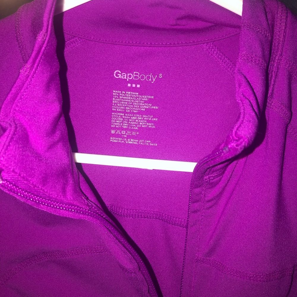 Gap Workout Zip Up - image 5